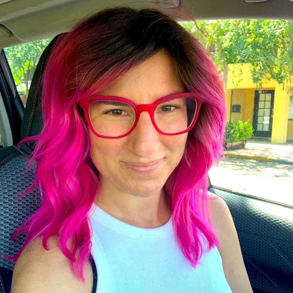 Meet your Posher, Jenelle